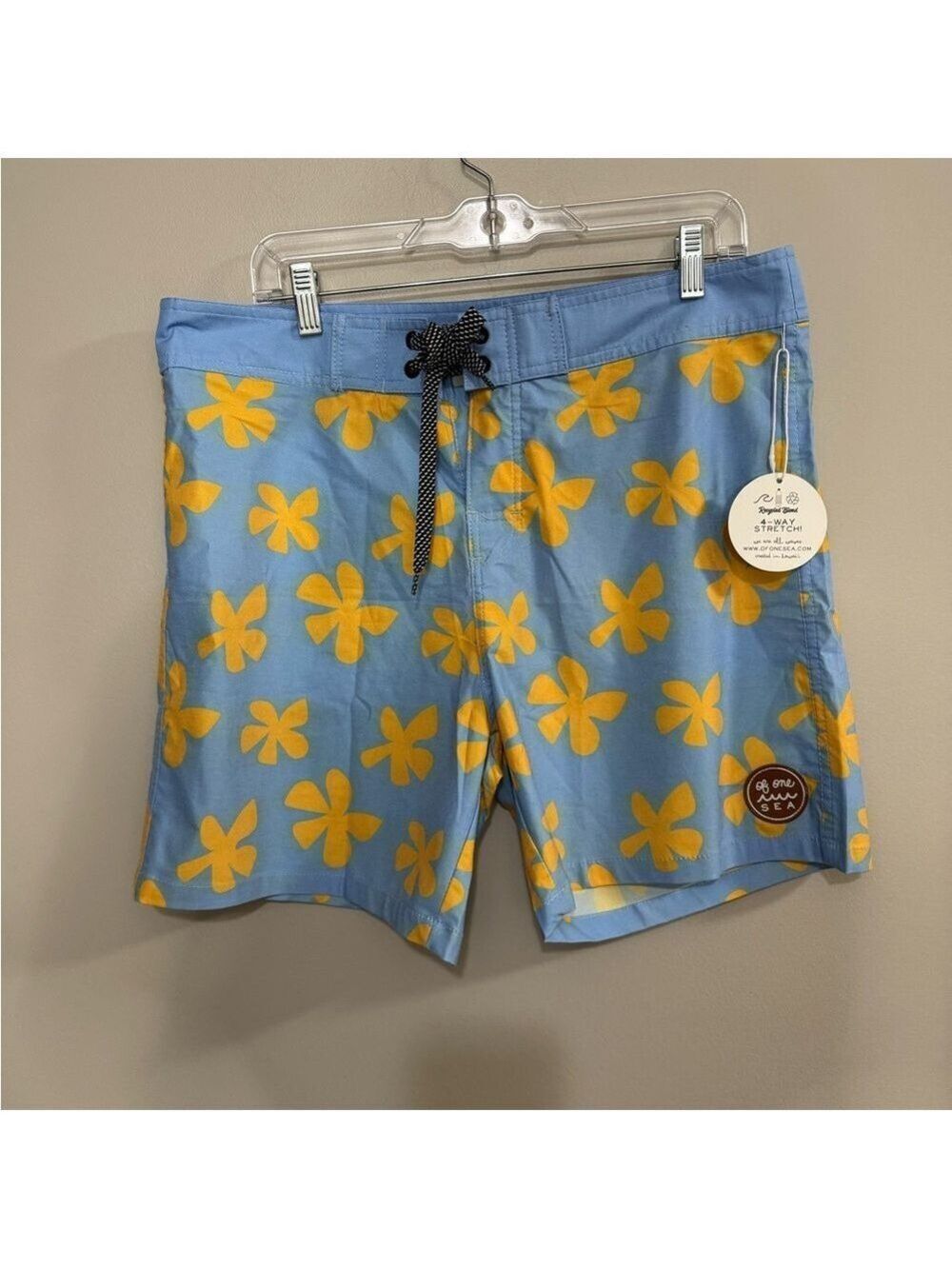 NWT Men's Board Shorts Quick-Dry Swim. Made from recycled plastic. Size 34